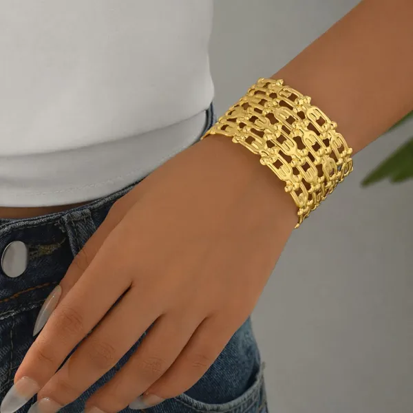 Gold_Stainless_Steel_Alloy_Bracelet_For_Women