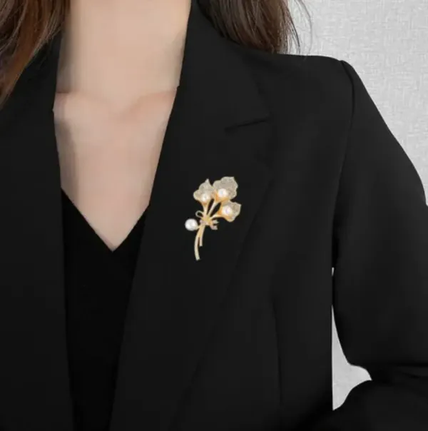 Gold_Stainless_Steel_Alloy_Brooch_For_Unisex