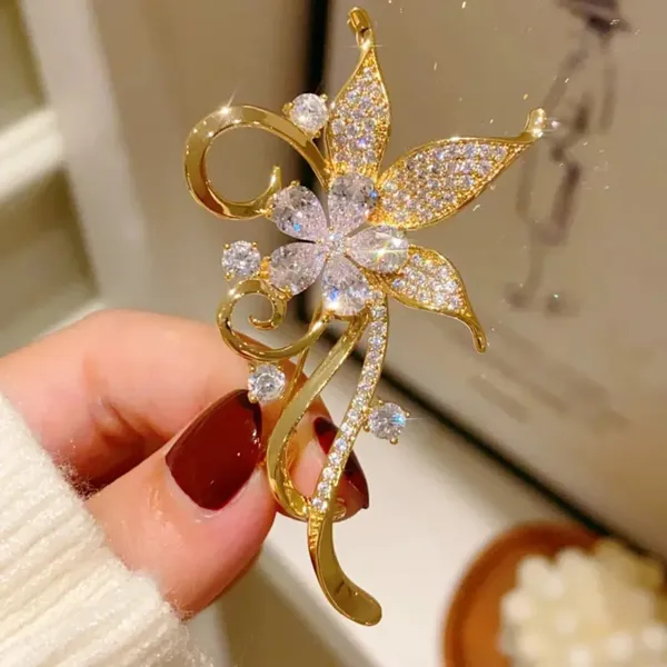 Gold_Stainless_Steel_Alloy_Brooch_For_Unisex