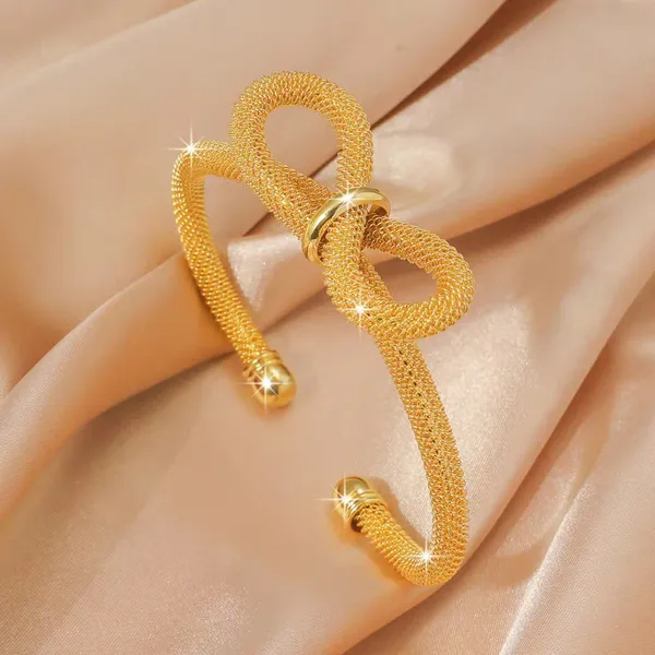 Gold_Stainless_Steel_Alloy_Bracelet_For_Women