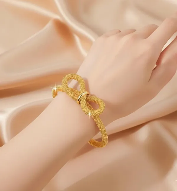 Gold_Stainless_Steel_Alloy_Bracelet_For_Women