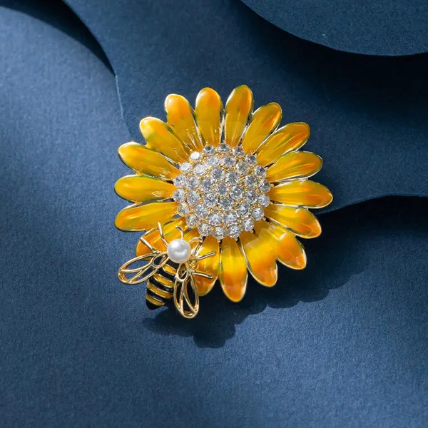 Yellow_Stainless_Steel_Alloy_Brooch_For_Unisex