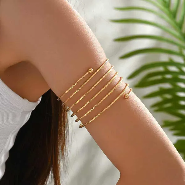 Gold_Stainless_Steel_Alloy_Bracelet_For_Women