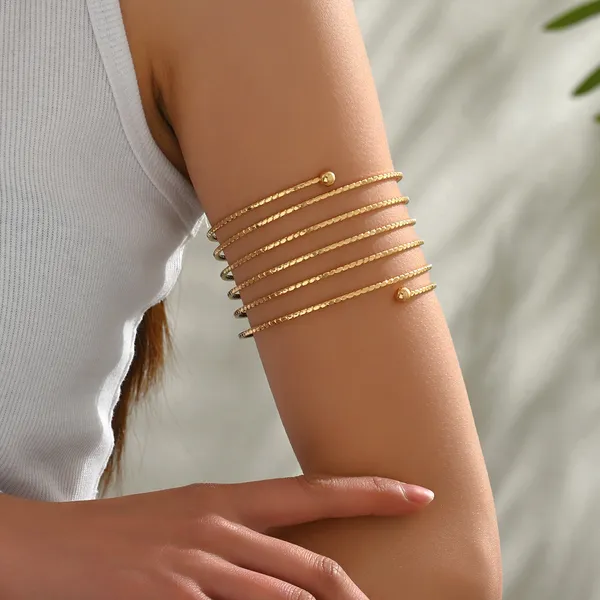 Gold_Stainless_Steel_Alloy_Bracelet_For_Women