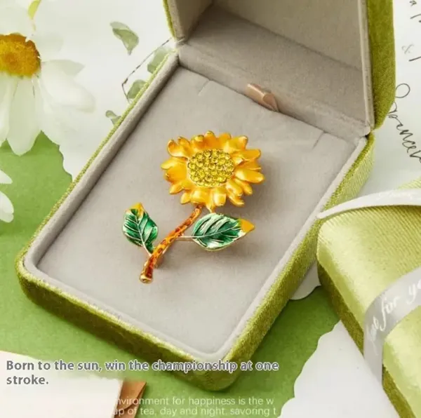 Yellow_Stainless_Steel_Alloy_Brooch_For_Unisex