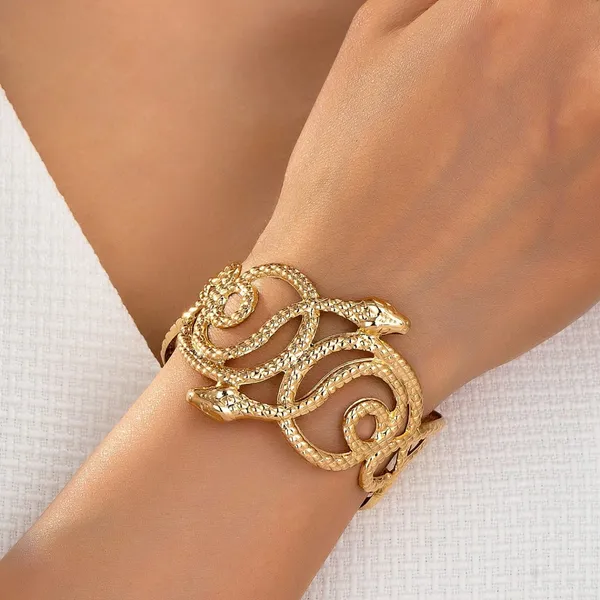 Gold_Stainless_Steel_Alloy_Bracelet_For_Women