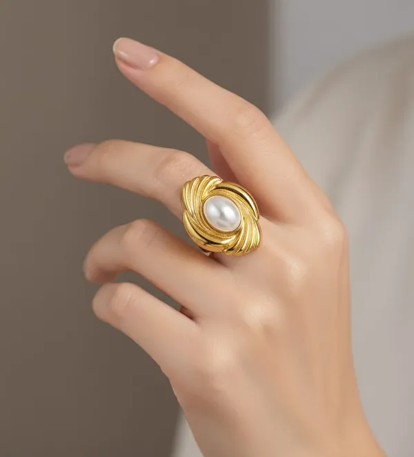 Gold_Stainless_Steel_Alloy_Ring_For_Women