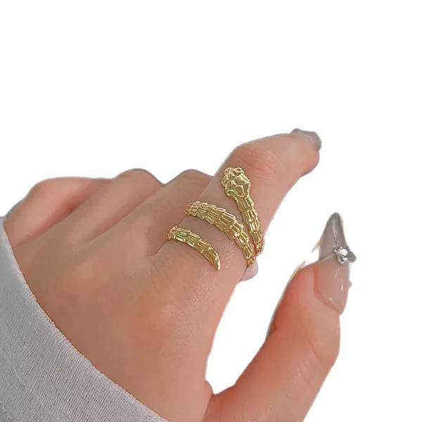 Gold_Stainless_Steel_Alloy_Ring_For_Women