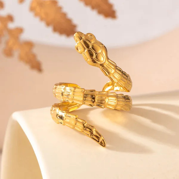 Gold_Stainless_Steel_Alloy_Ring_For_Women