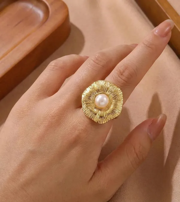 Gold_Stainless_Steel_Alloy_Ring_For_Women