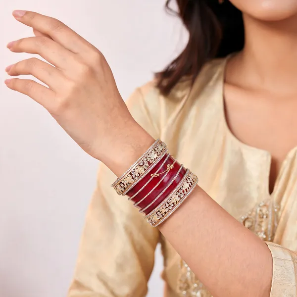 Red_Gold_Stone_Floral_Cutwork_Bridal_Chuda_Bangle_Set_For_Women