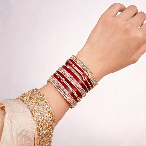 Maroon_Gold_Lacquer_Kundan_Bridal_Bangle_Set_For_Women