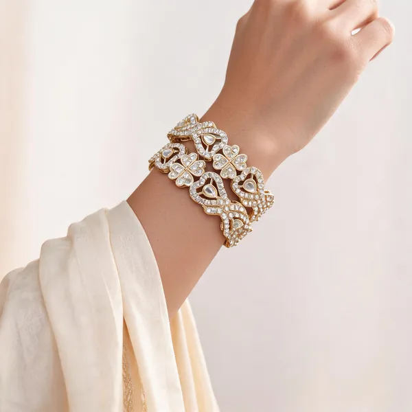 Gold_Metal_Kundan_Floral_Cutwork_Bangle_Set_For_Women