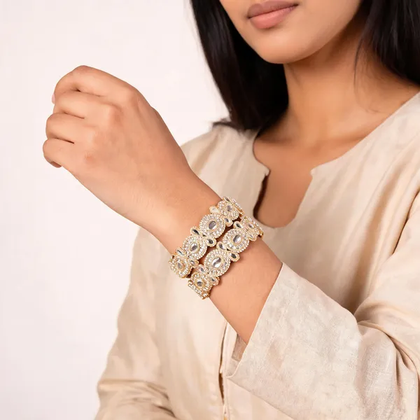 Gold_Metal_Kundan_Oval_Floral_Ethnic_Bangle_Set_For_Women