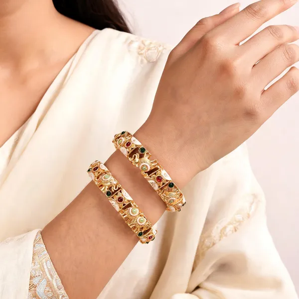 Gold_Metal_Elephant_Motif_Kundan_Enamel_Bangles_For_Women