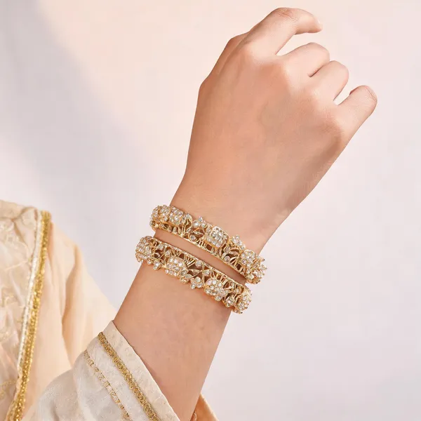 Gold_Metal_Floral_Cutwork_Stone_Studded_Bangles_For_Women