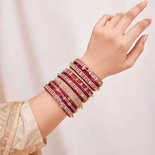 Red_Gold_Kundan_Stone_Charm_Bridal_Chuda_Bangle_Set_For_Women