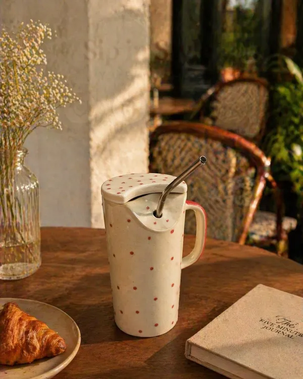 Ceramic_Sipper_Mug_With_Lid_And_Steel_Straw_Polka_Dot_Beige_With_Red_Dots_Microwave_And_Dishwasher_Safe_For_Home_Office_And_Gifting