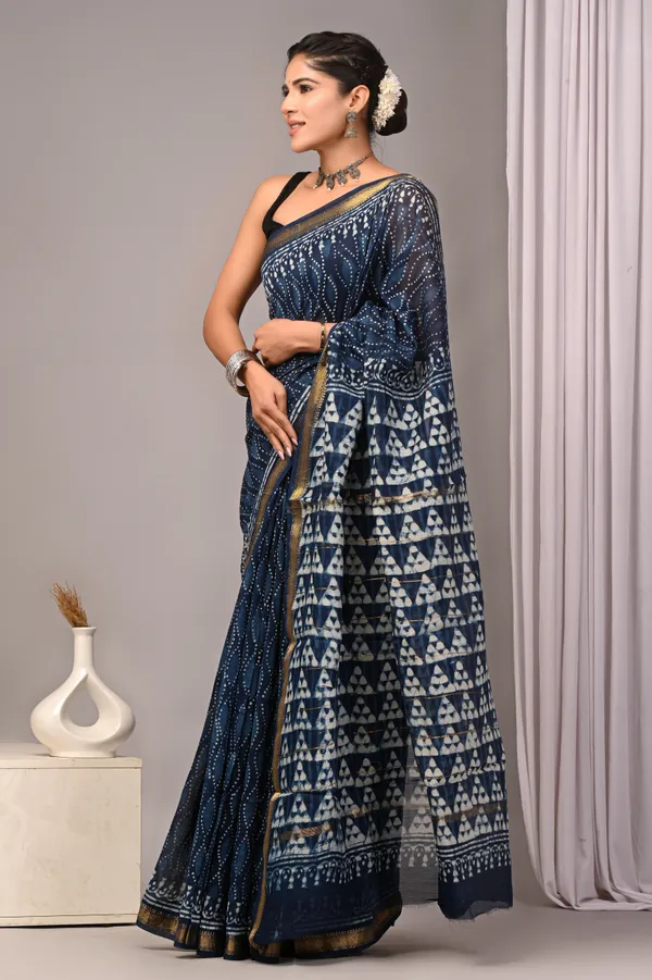 Navy_Blue_Maheshwari_Silk_Bandhani_Printed_Saree_With_Gold_Border_For_Women