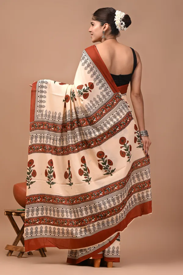Cream_Cotton_Mulmul_Floral_Print_Saree_For_Women