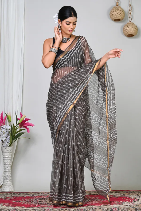 Grey_Kota_Doriya_Striped_Polka_Dot_Saree_For_Women