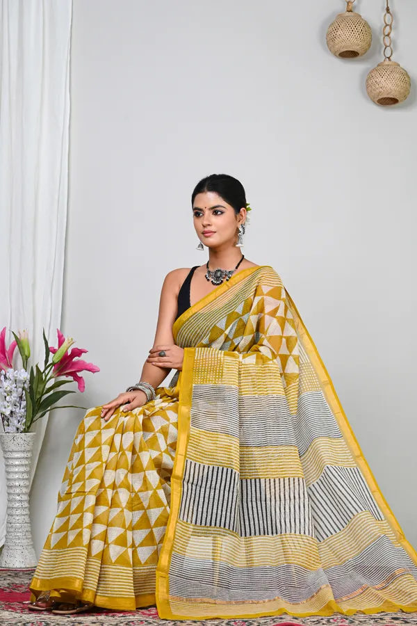 Yellow_Kota_Doriya_Geometric_Print_Saree_For_Women