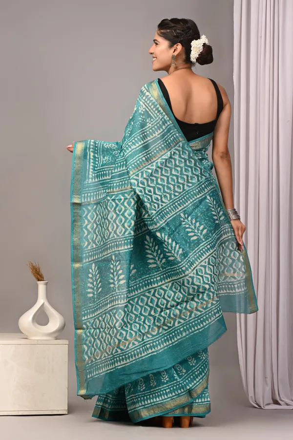 Teal_And_Green_Maheshwari_Silk_Bandhani_Printed_Saree_For_Women