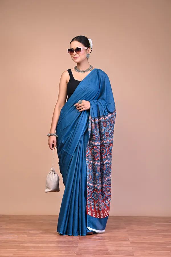Teal_Blue_Cotton_Mulmul_Printed_Saree_With_Contrast_Border_For_Women