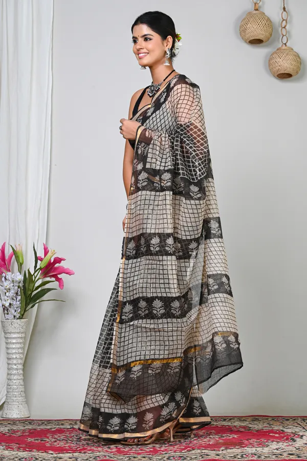 Black_And_Beige_Kota_Doriya_Checkered_Handloom_Saree_For_Women