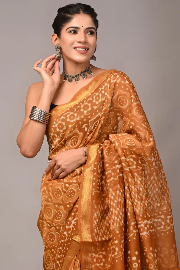 Golden_Brown_Maheshwari_Silk_Printed_Saree_For_Women