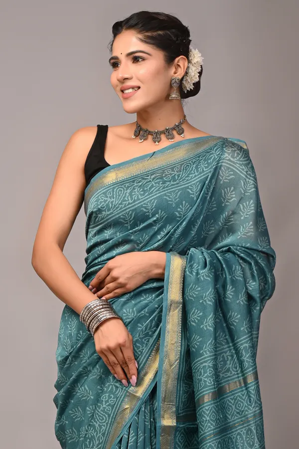 Teal_And_Green_Maheshwari_Silk_Woven_Saree_For_Women