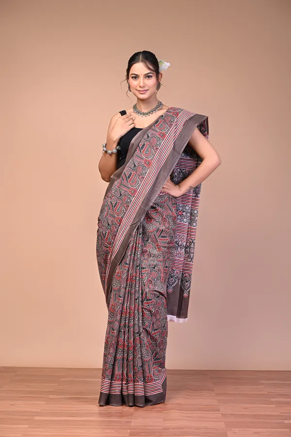 Brown_Cotton_Mulmul_Paisley_Printed_Saree_For_Women