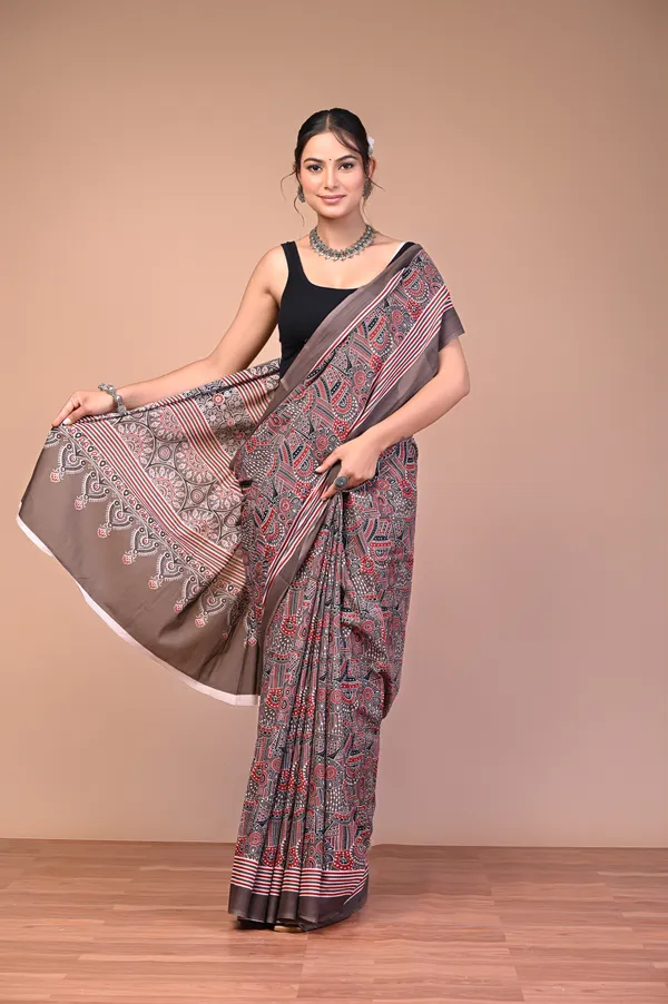 Brown_Cotton_Mulmul_Paisley_Printed_Saree_For_Women