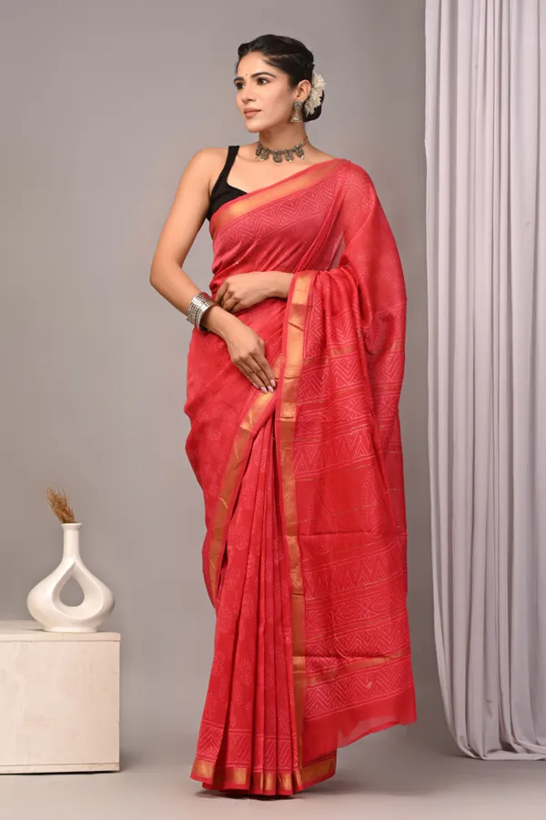 Red_Maheshwari_Silk_Traditional_Golden_Border_Saree_For_Women