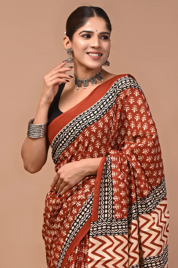 Rust_Cotton_Mulmul_Geometric_Print_Saree_For_Women