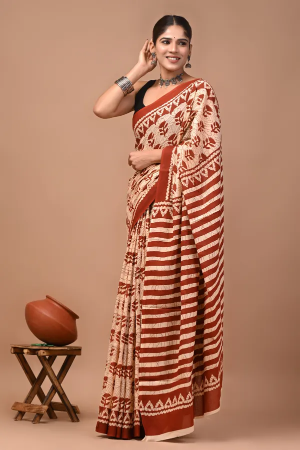 Beige_Cotton_Mulmul_Printed_Red_Border_Saree_For_Women