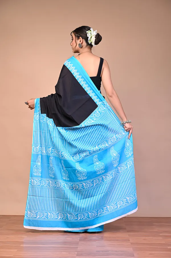 Black_And_Blue_Cotton_Mulmul_Printed_Saree_With_Contrast_Border_For_Women