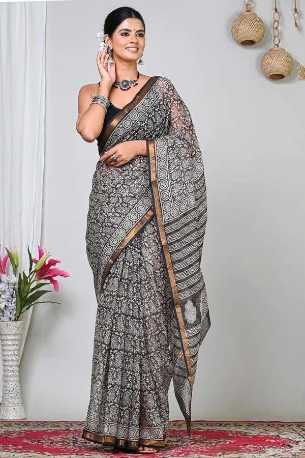 Black_And_White_Kota_Doriya_Floral_Printed_Saree_For_Women