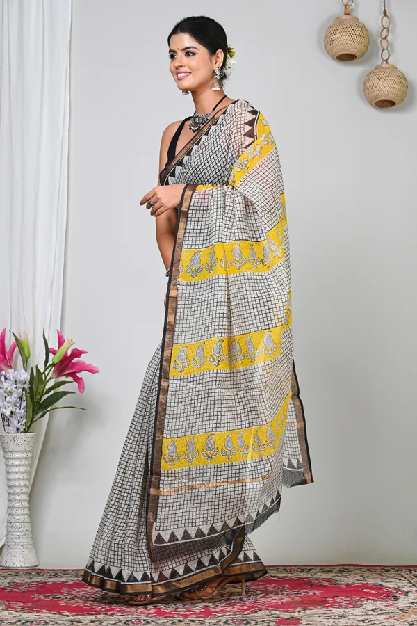Off_White_And_Yellow_Kota_Doriya_Checkered_Handloom_Saree_For_Women