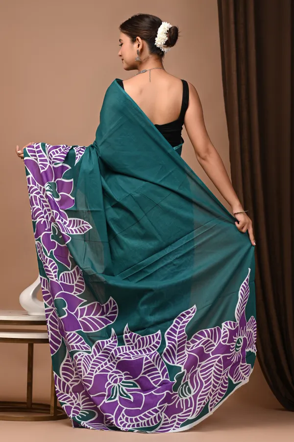 Purple_And_Teal_Cotton_Mulmul_Floral_Printed_Saree_For_Women