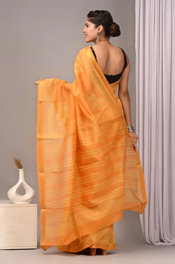 Orange_Maheshwari_Silk_Golden_Border_Woven_Saree_For_Women