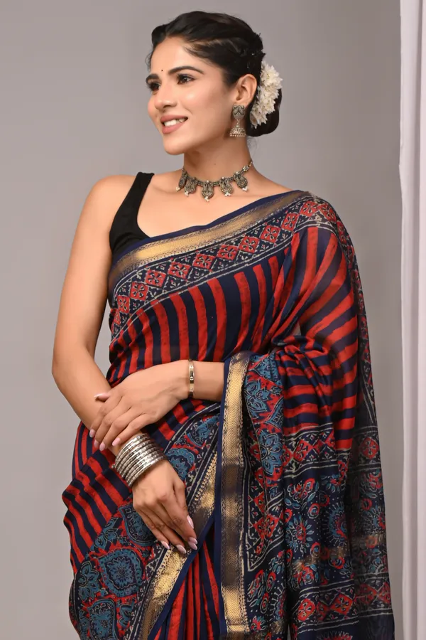 Red_And_Black_Maheshwari_Silk_Striped_Saree_With_Floral_Border_For_Women
