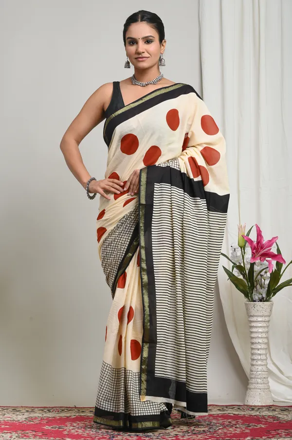 Off_White_And_Black_Zari_Cotton_Geometric_Print_Border_Saree_For_Women