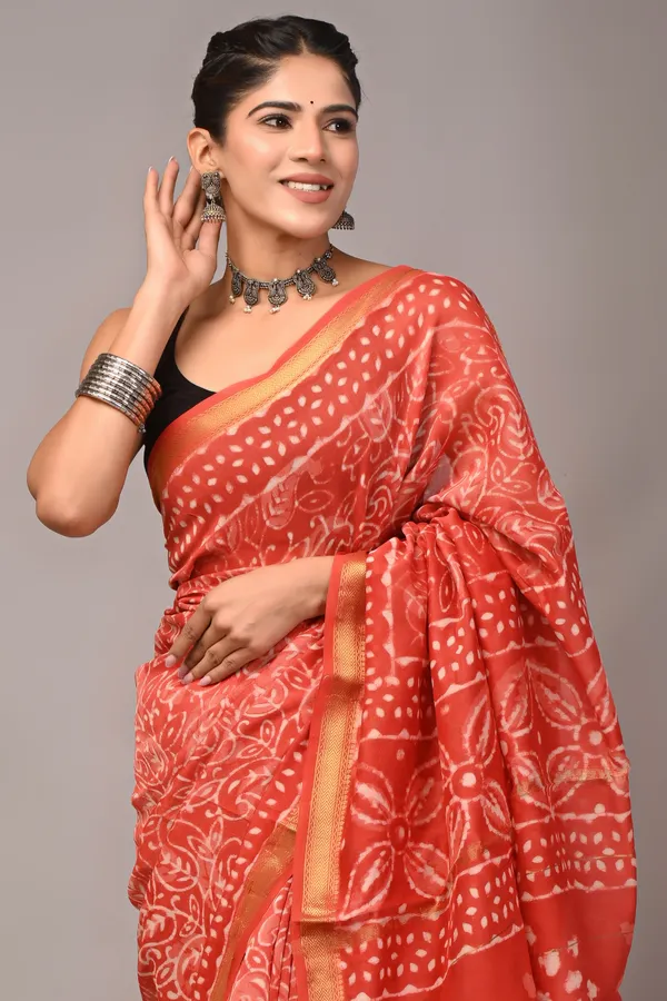 Red_Maheshwari_Silk_Bandhani_Print_Saree_For_Women