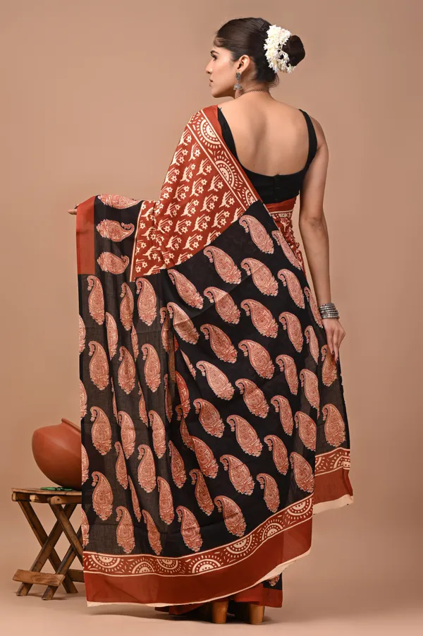 Maroon_And_Black_Cotton_Mulmul_Paisley_Printed_Saree_For_Women
