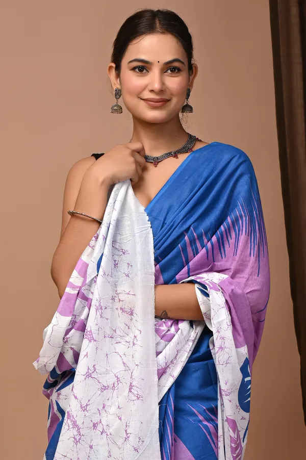 Blue_And_Pink_Cotton_Mulmul_Ombre_Floral_Printed_Saree_For_Women