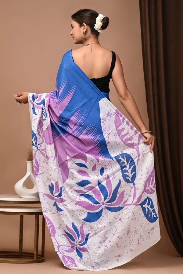 Blue_And_Pink_Cotton_Mulmul_Ombre_Floral_Printed_Saree_For_Women