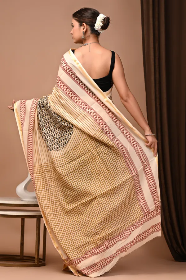 Beige_And_Red_Zari_Cotton_Block_Print_Saree_For_Women
