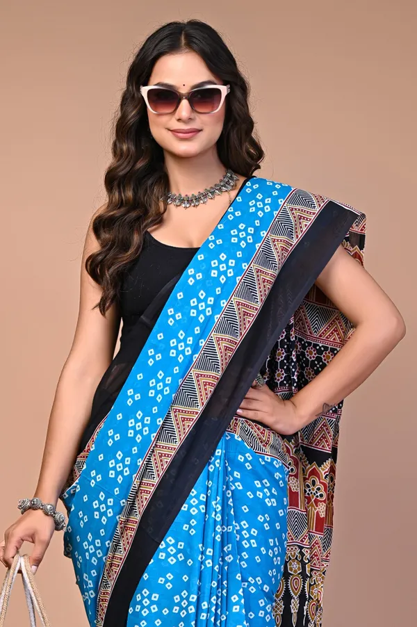 Blue_And_Black_Cotton_Mulmul_Floral_Printed_Saree_For_Women