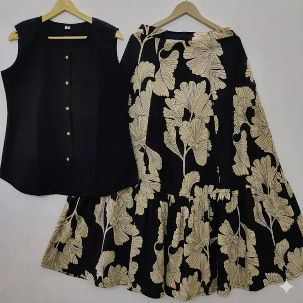 Black_Cotton_Floral_Print_Sleeveless_Top_And_Skirt_Set_For_Women